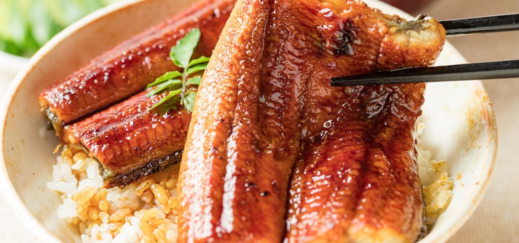 うな丼とうな重はどう違う?食べ方や味付けの違いを調べてみた | どう違う?